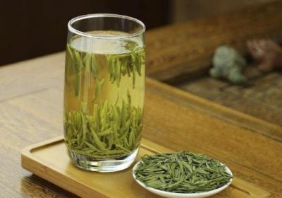 體內濕氣重，應該多喝什么茶呢？